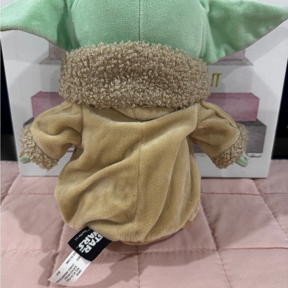 Star Wars Grogu Plush Toy – The Mandalorian “The Child” Baby Yoda Soft Doll – 8” - Picture 4 of 8